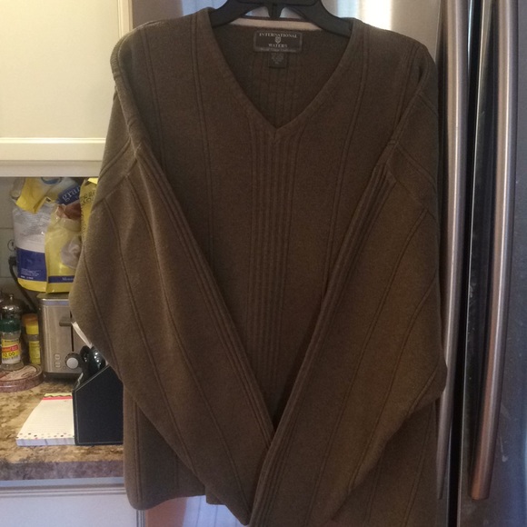 international Waters Other - 🍀5 for $15🍀. Men’s vneck sweater